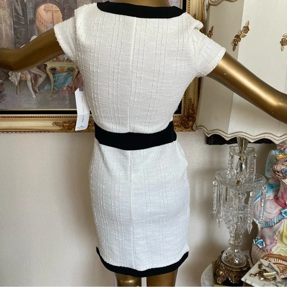 Almost Famous Tweed Button Down Dress - Picture 3 of 10